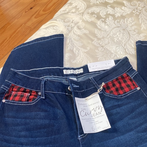 NWT Curvy Denim bootcut jeans w/red & black check & “diamond” accents - Picture 2 of 10